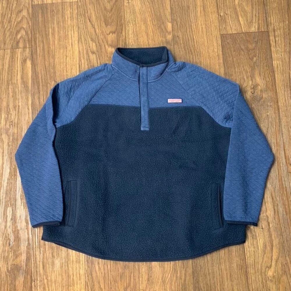 Vineyard Vines Men's Blue Top